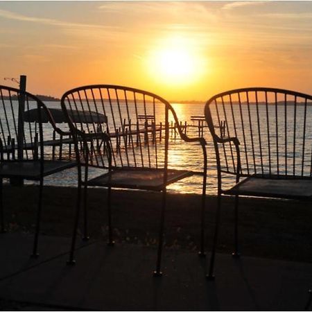 The South Shore Inn Clear Lake Bekvämligheter bild